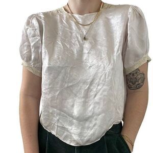 Vintage 60s Womens Pale Pink Silk Lace Open Back Crop Top Valentines Day Blouse